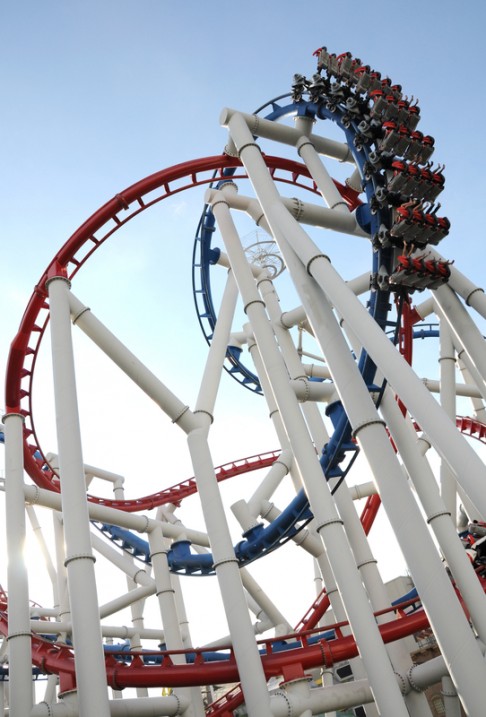 Rollercoaster-dreamstime_s_46395027